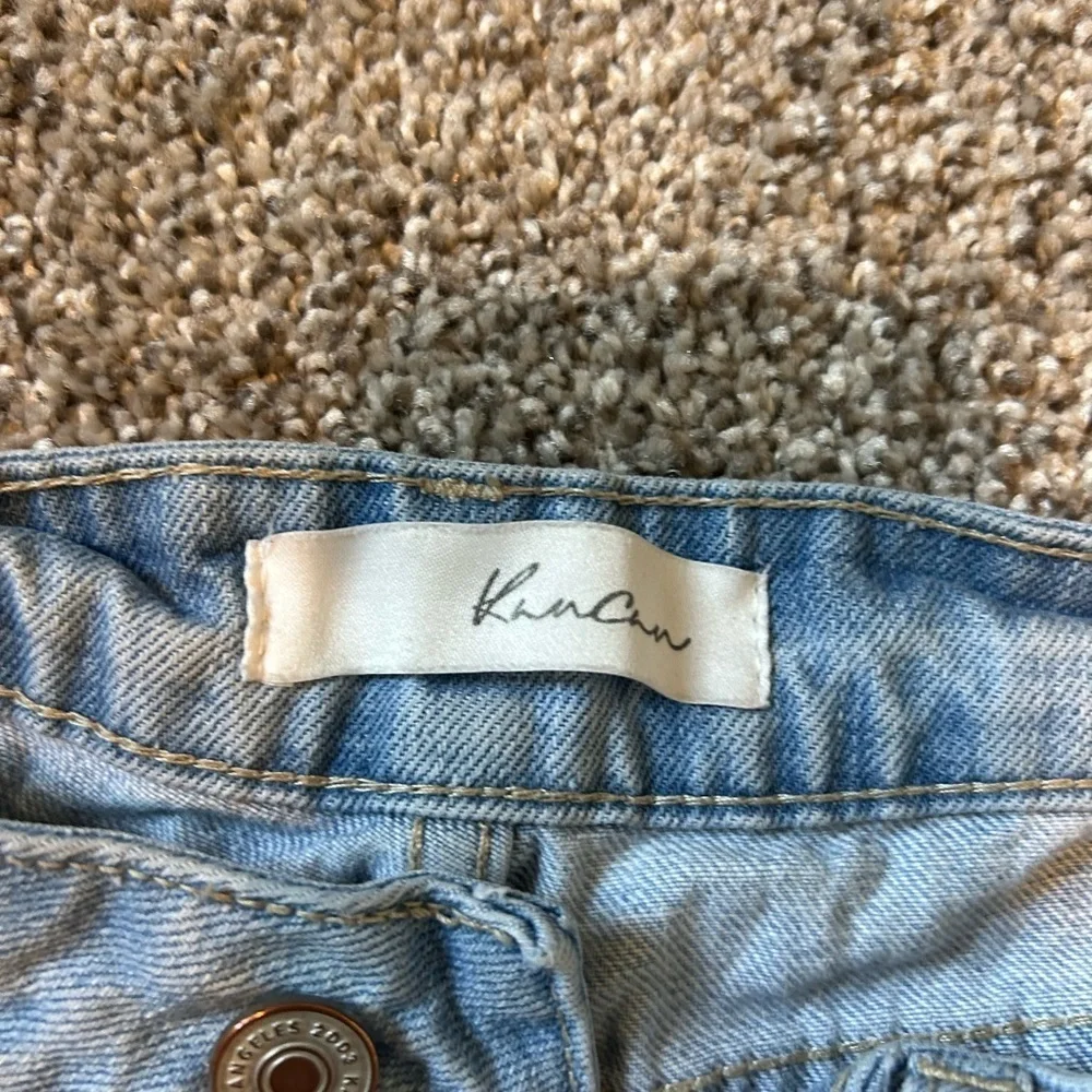 Kancan denim distressed light wash shorts low rise - Picture 2 of 4